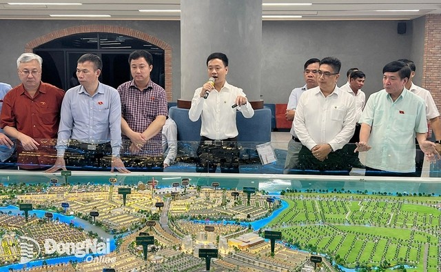 Đoàn Quốc hội khảo sát dự án Aqua City của Novaland- Ảnh 1.