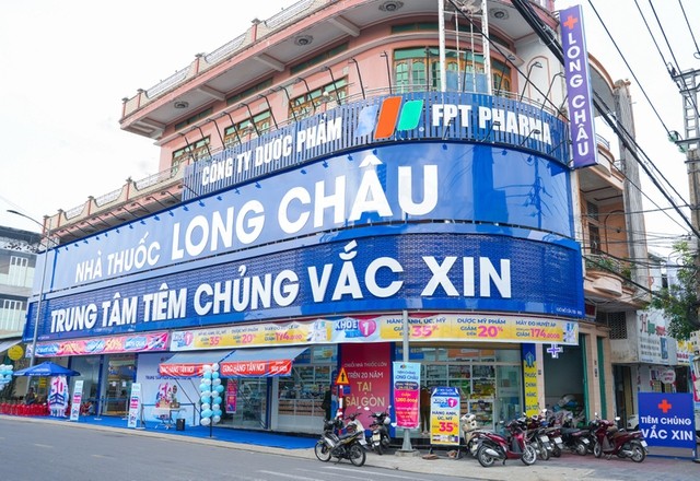 ‘Nữ tướng’ vừa bơm thêm hơn 1.000 tỷ cho cuộc đua Trung tâm tiêm chủng vắc xin: Đam mê xây chuỗi từ sửa xe, xây dựng cho đến y tế - Ảnh 1.