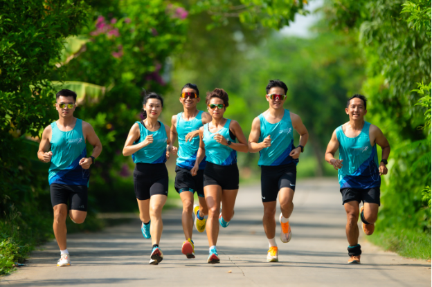 Coteccons nhắc nhớ về "DNA xây dựng" qua giải chạy độc đáo Long An Half Marathon 2024- Ảnh 2.