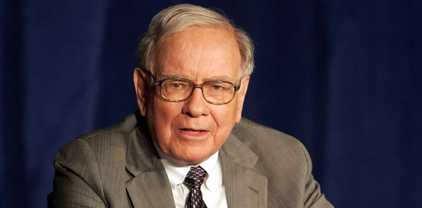 'Xả' 75 tỷ USD cổ phiếu và nắm giữ loại tài sản 'siêu an toàn' nhiều hơn cả Fed: Warren Buffett đang muốn cảnh báo điều gì?- Ảnh 1.